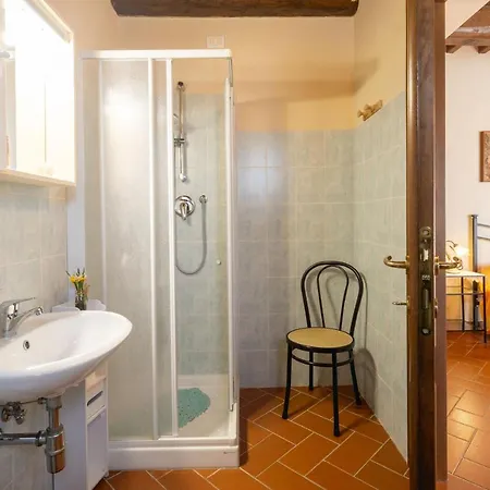 Masso Alle Rose By Vacavilla * Монтайоне